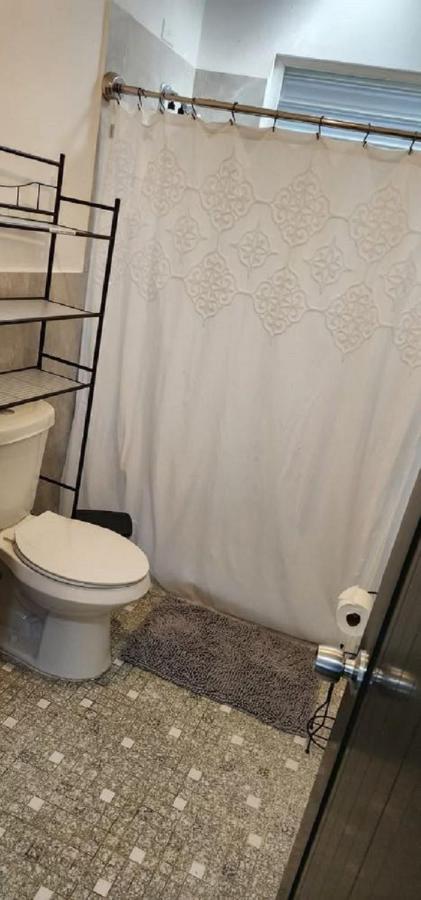 Bright 2Br In Aguadilla 7 Mins To Beaches 2Nd Floor Retreat Camaceyes Bagian luar foto